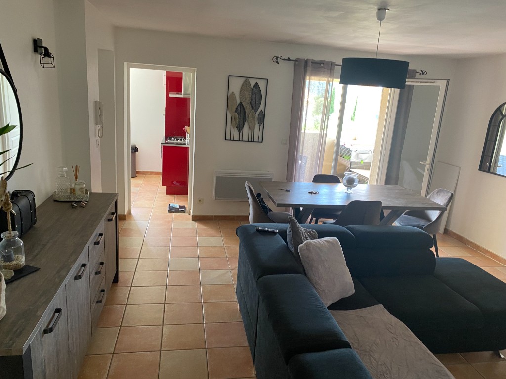 Location Appartement à Cabrières-d'Avignon 2 pièces