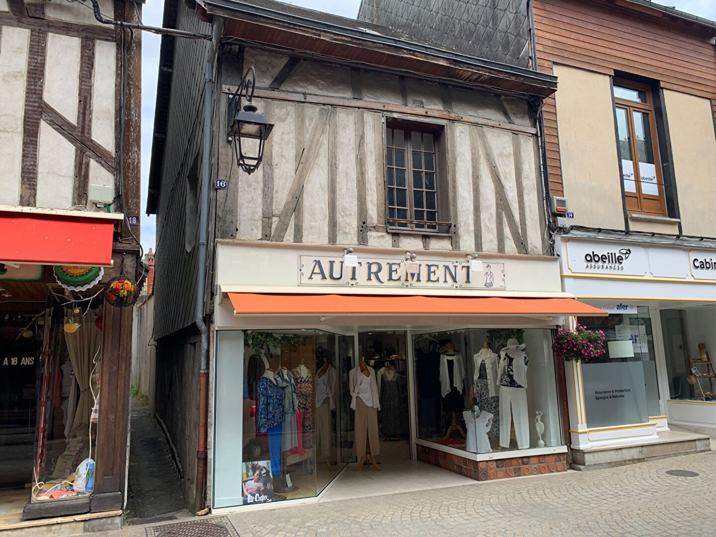 Vente Bureau / Commerce à Aubigny-sur-Nère 3 pièces