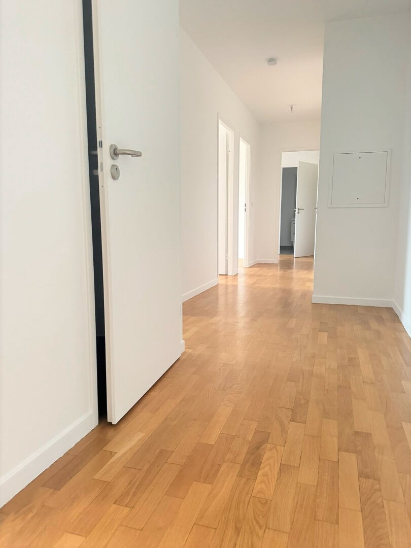 Location Appartement à la Courneuve 5 pièces