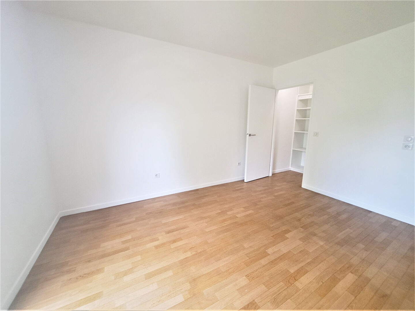 Location Appartement à la Courneuve 5 pièces