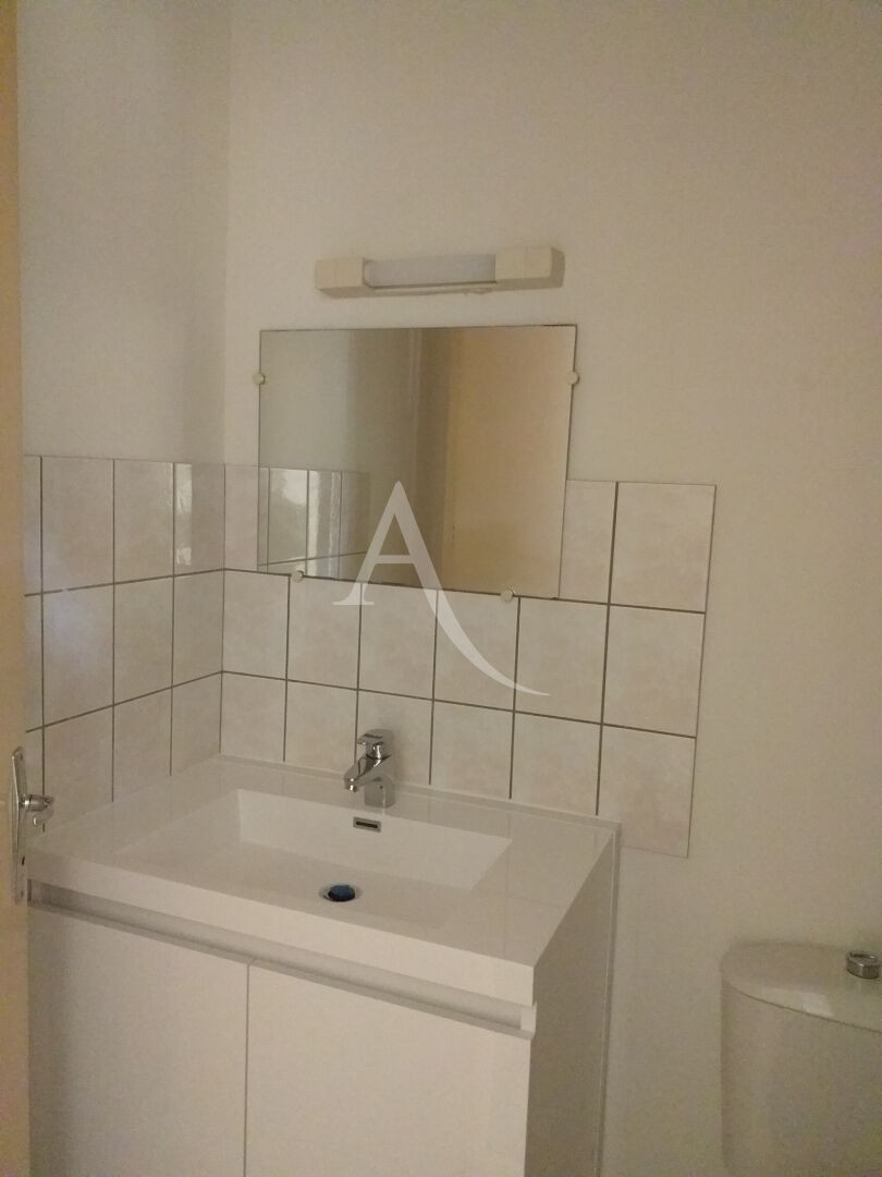 Location Appartement à Doué-la-Fontaine 1 pièce