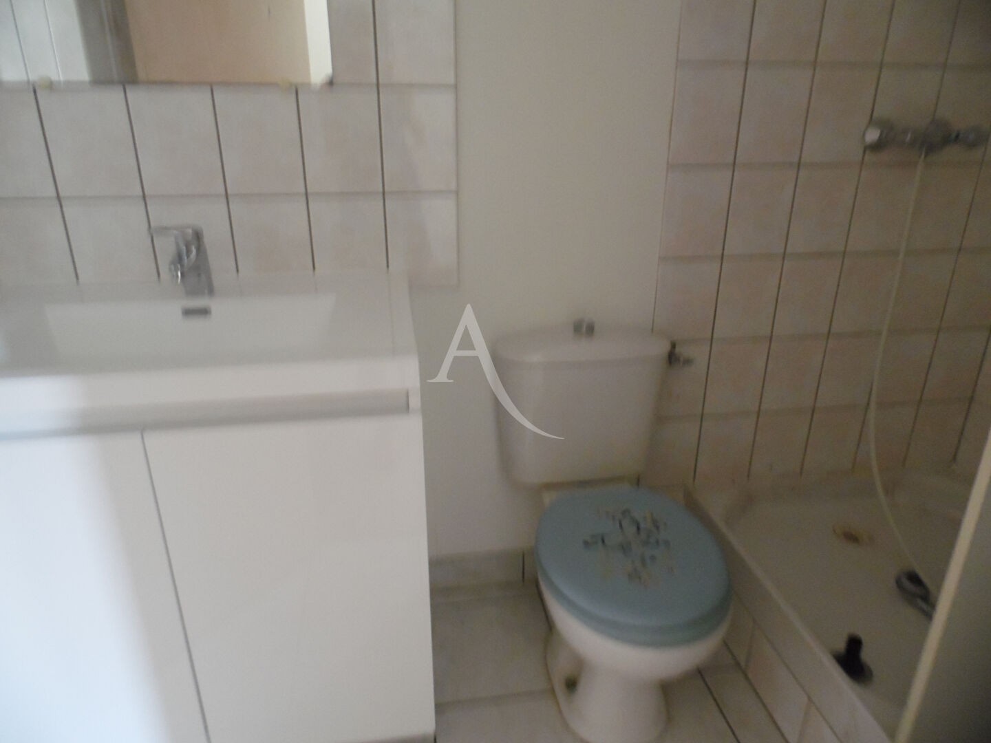 Location Appartement à Doué-la-Fontaine 1 pièce