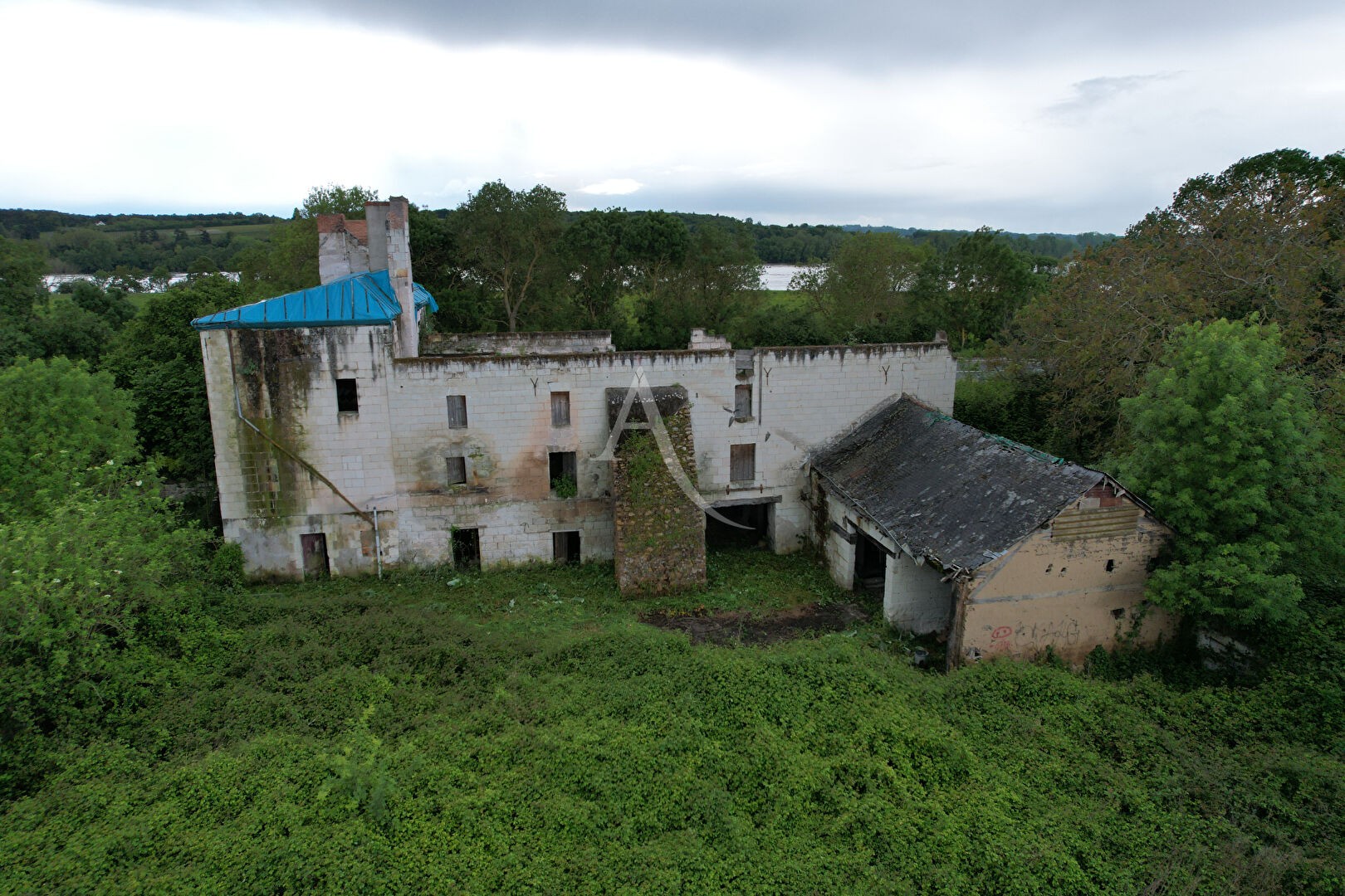 Vente Maison à la Ménitré 12 pièces