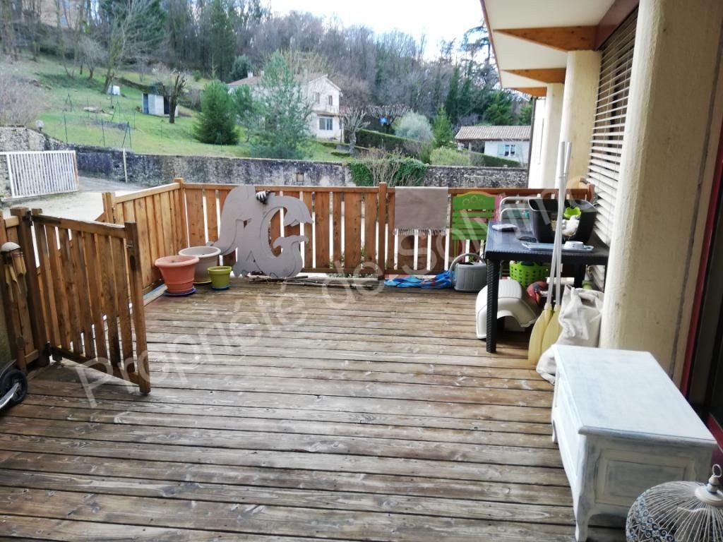 Location Appartement à Grane 5 pièces