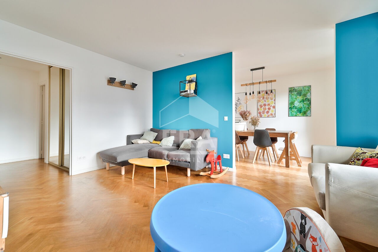 Vente Appartement à Paris Buttes-Chaumont 19e arrondissement 4 pièces