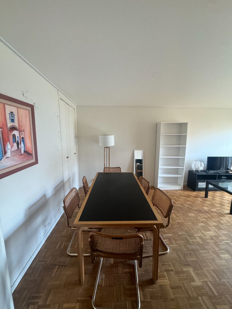 Location Appartement à Paris Entrepôt 10e arrondissement 2 pièces