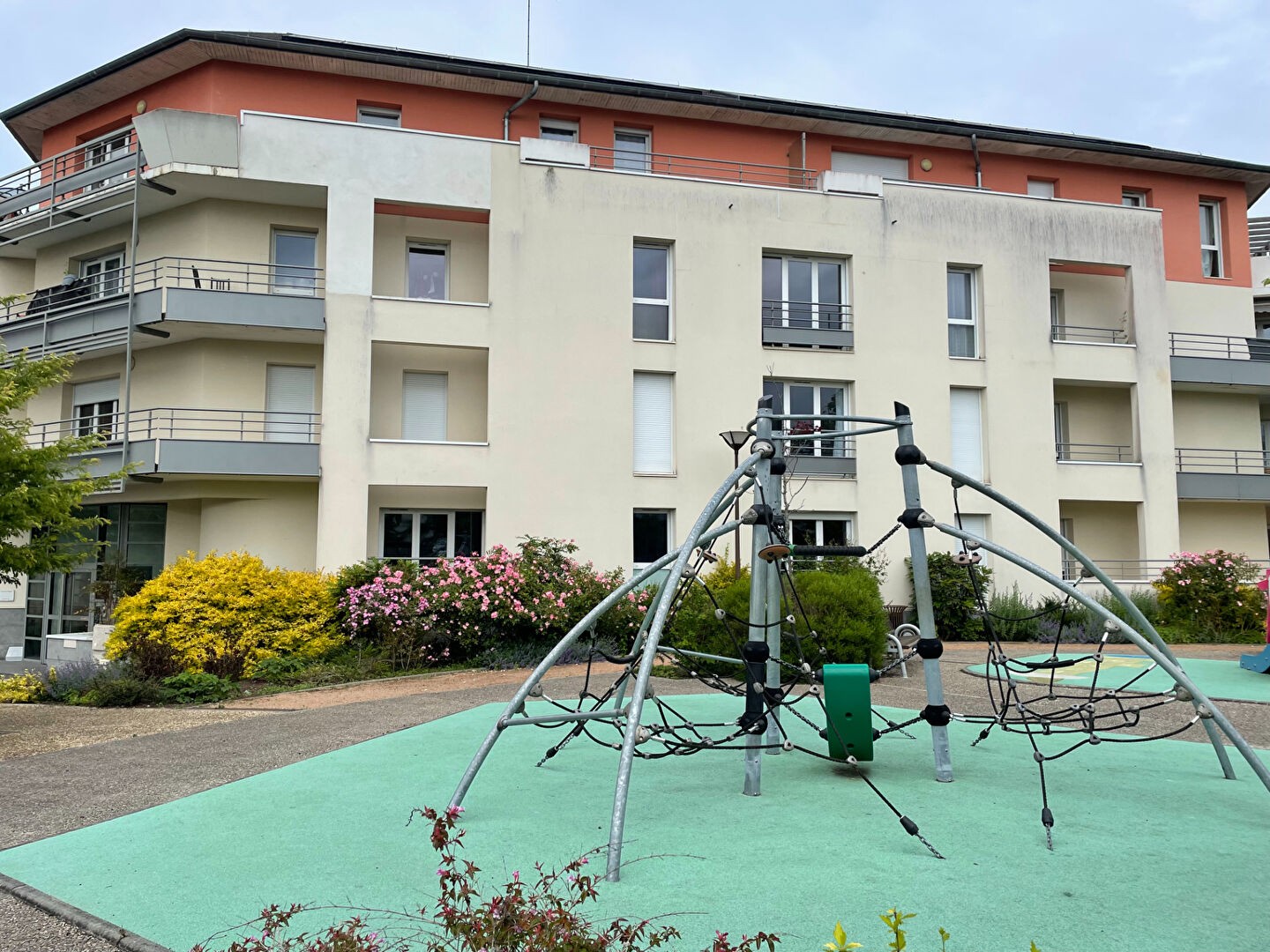 Vente Appartement à Fleury-les-Aubrais 2 pièces