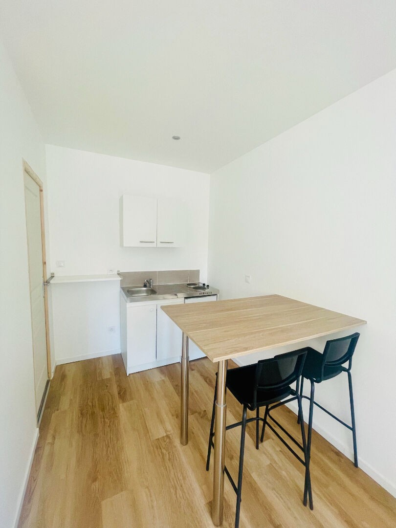 Location Appartement à Saint-Cannat 1 pièce