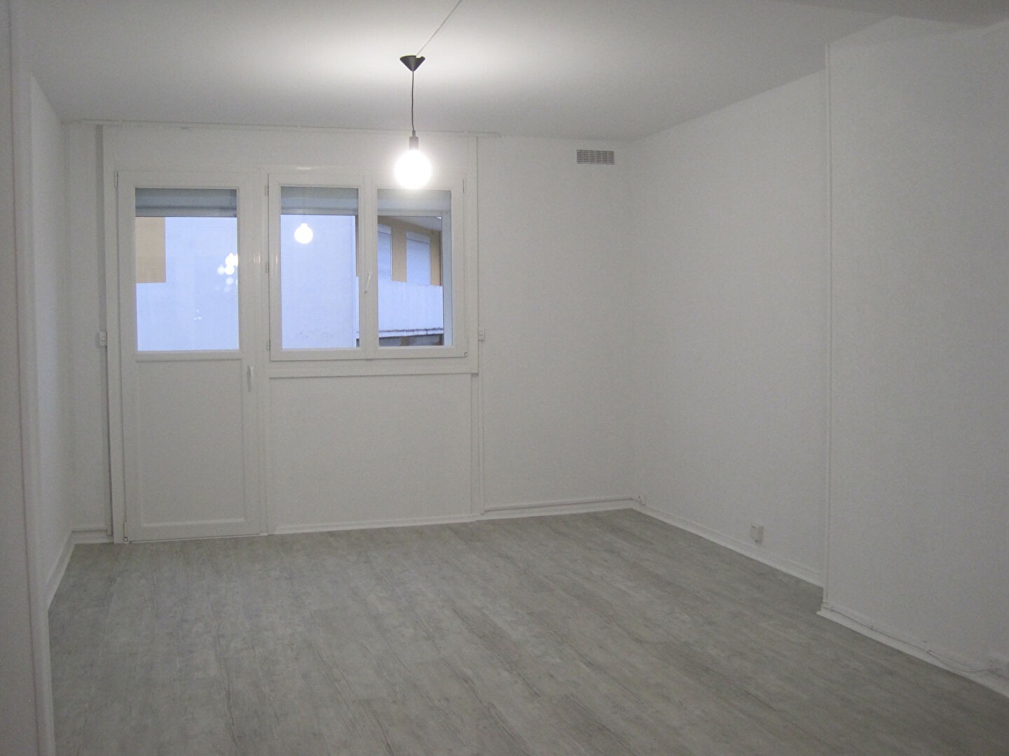 Location Appartement à Saint-Quentin 4 pièces