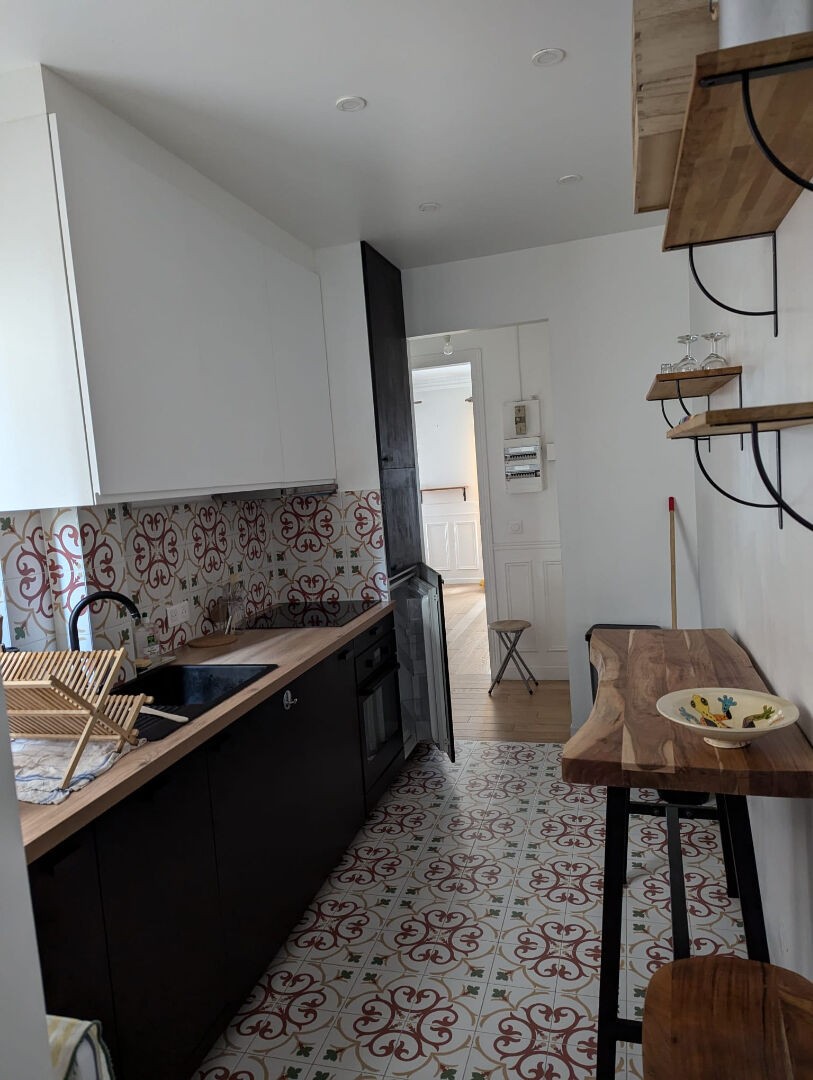 Location Appartement à Paris Buttes-Chaumont 19e arrondissement 2 pièces