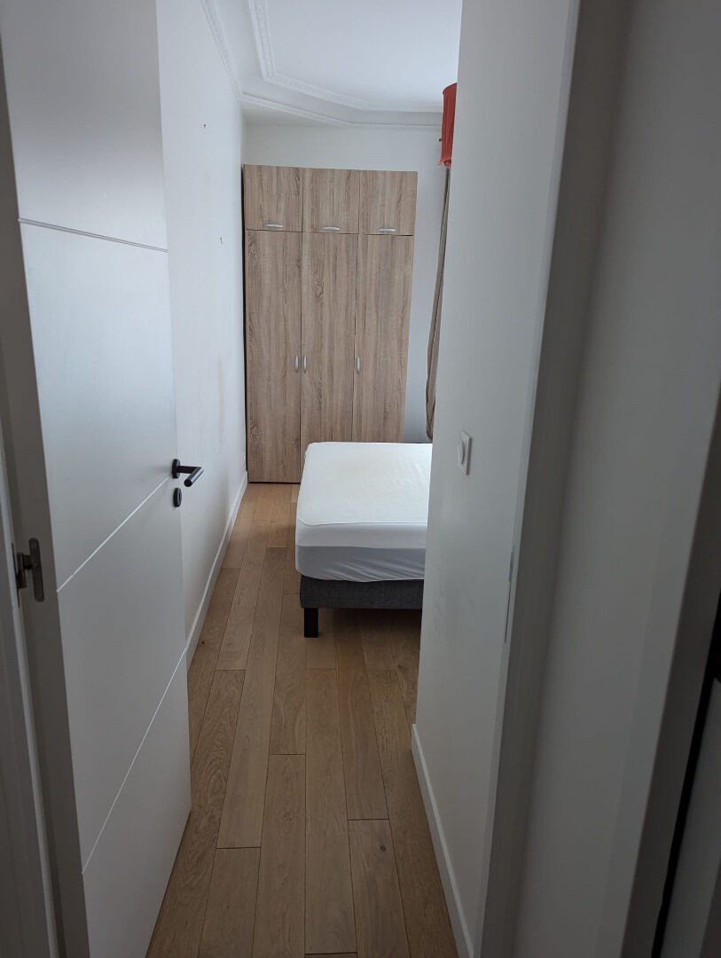 Location Appartement à Paris Buttes-Chaumont 19e arrondissement 2 pièces