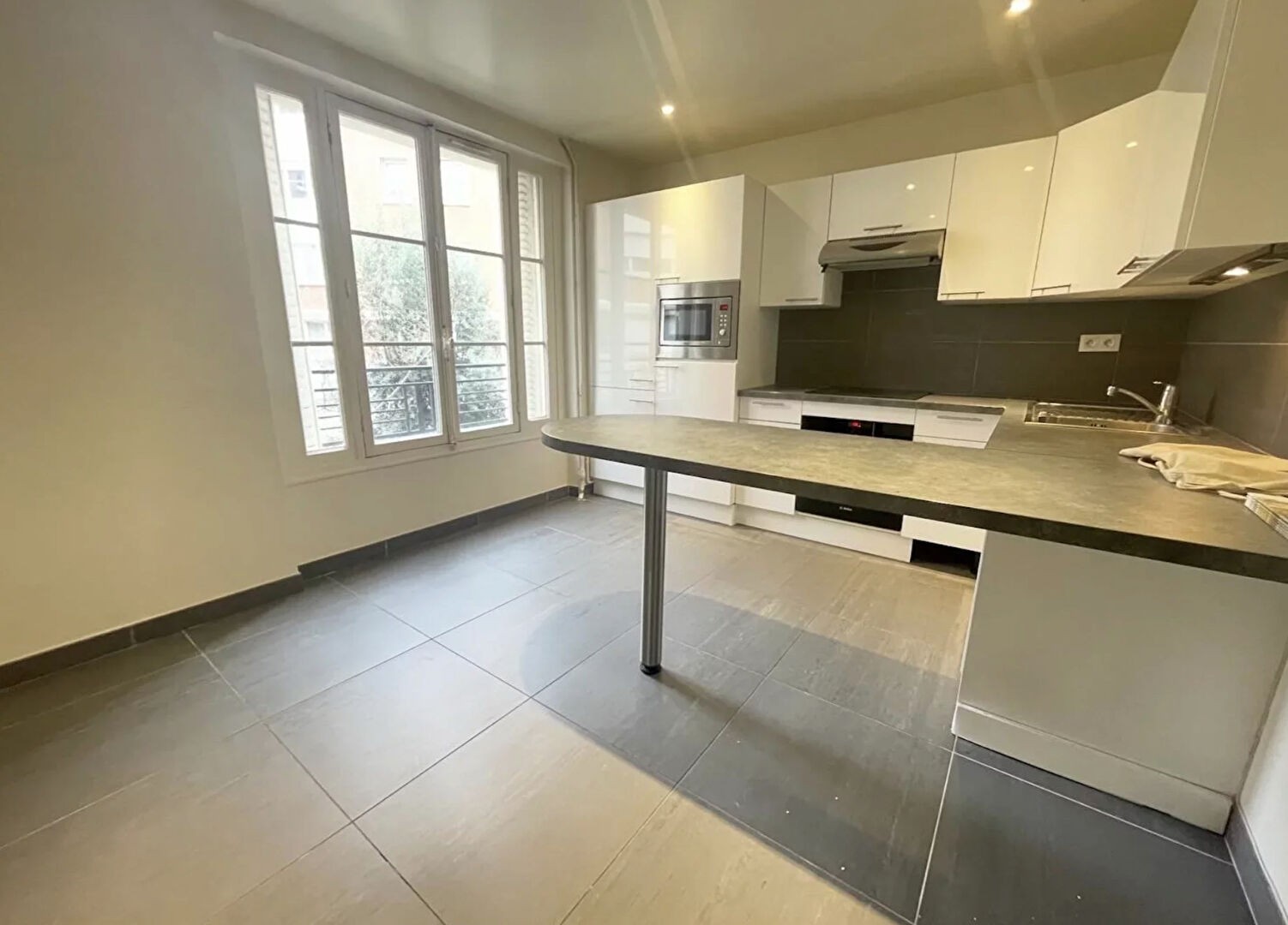 Vente Appartement à Paris Batignolles-Monceaux 17e arrondissement 5 pièces