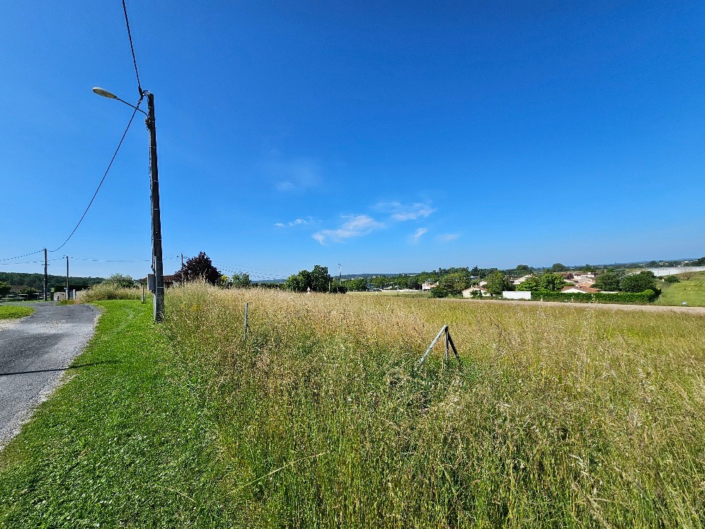 Vente Terrain à la Couronne 0 pièce