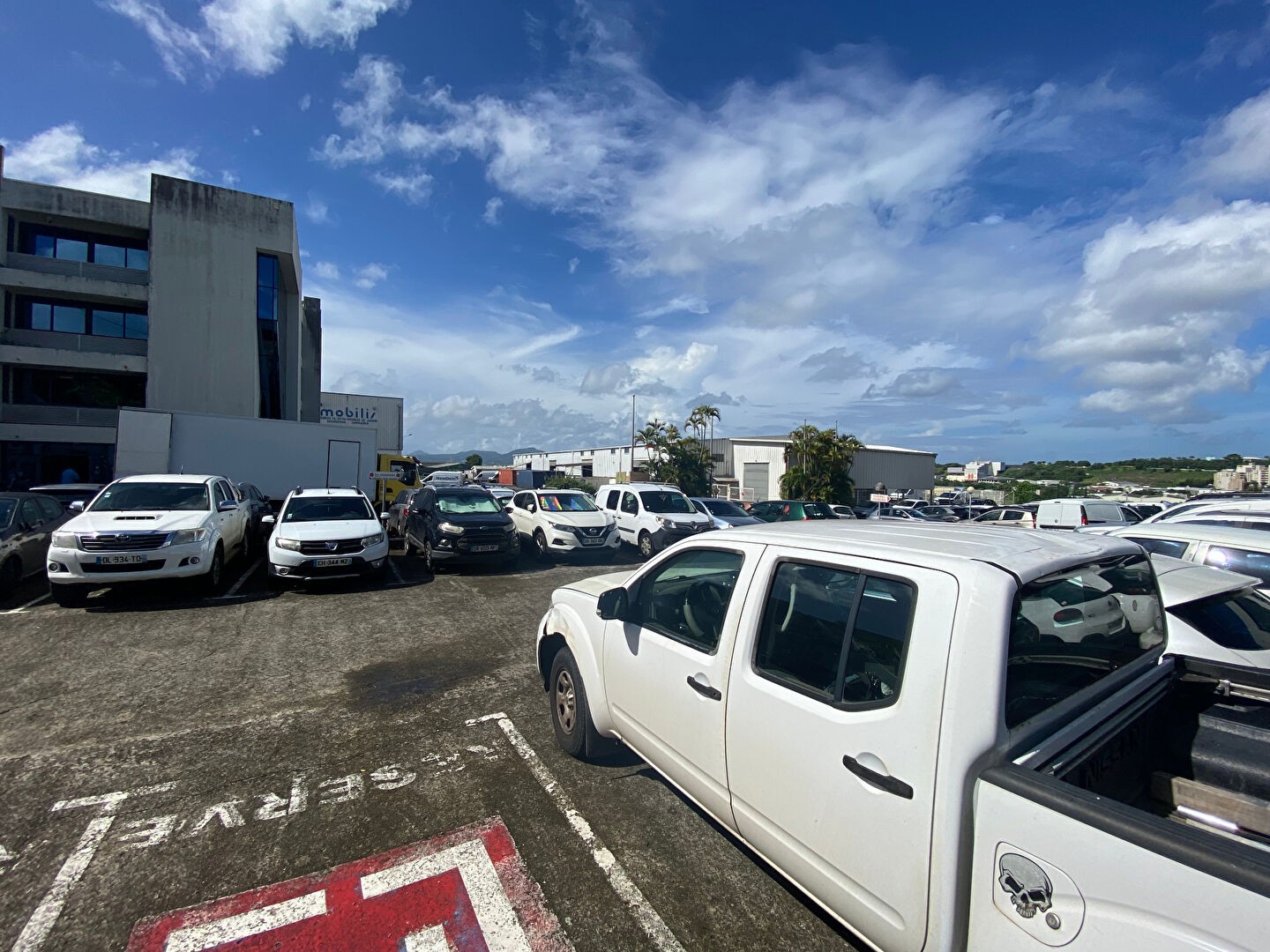 Location Garage / Parking à le Lamentin 0 pièce