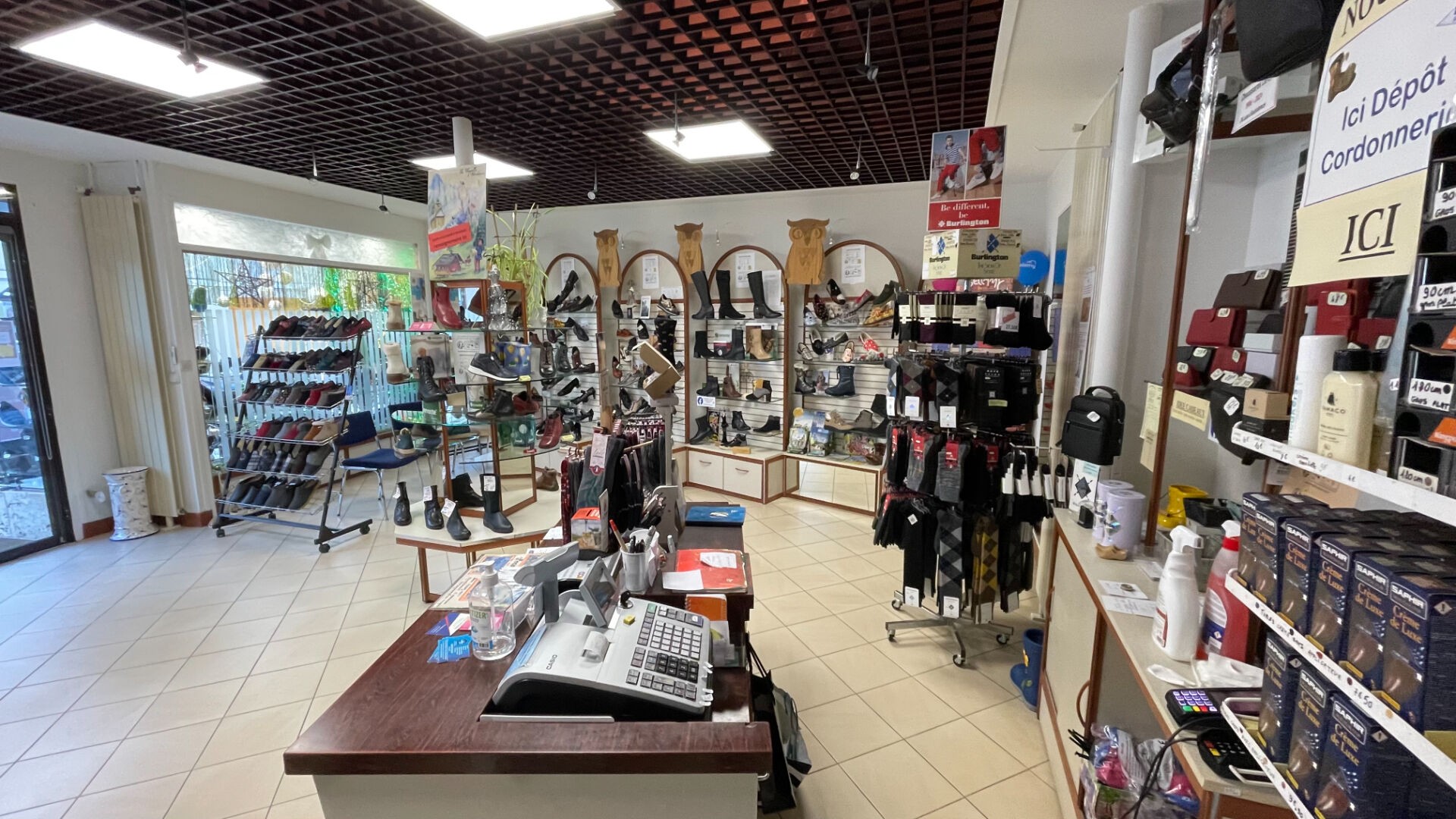 Vente Bureau / Commerce à Bonneval 10 pièces