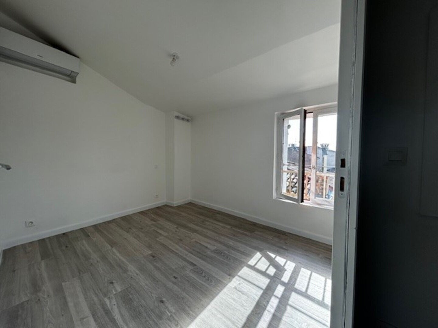 Location Appartement à le Luc 3 pièces