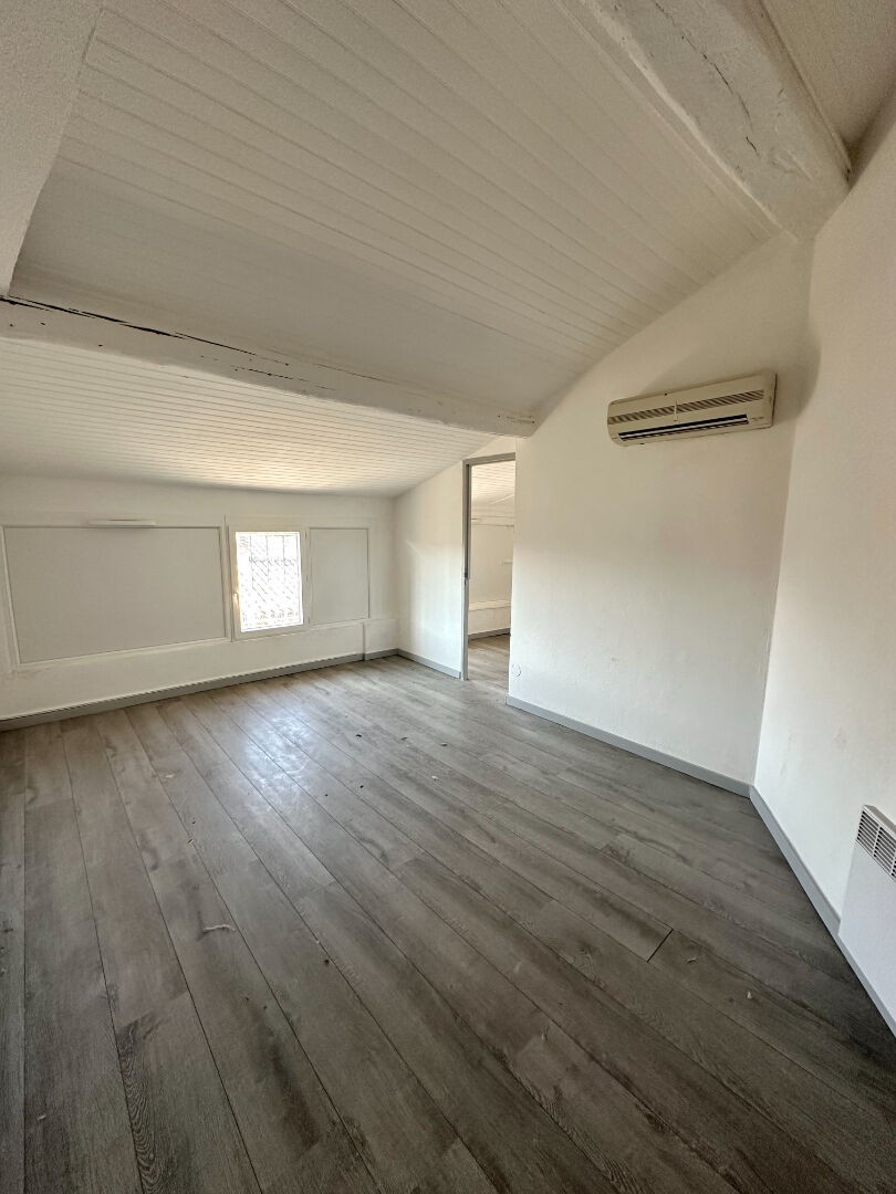 Location Appartement à le Luc 3 pièces