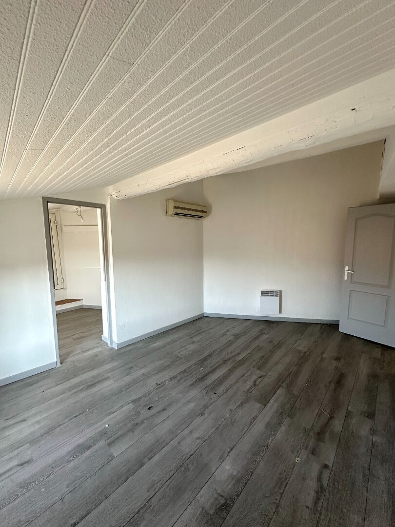 Location Appartement à le Luc 3 pièces