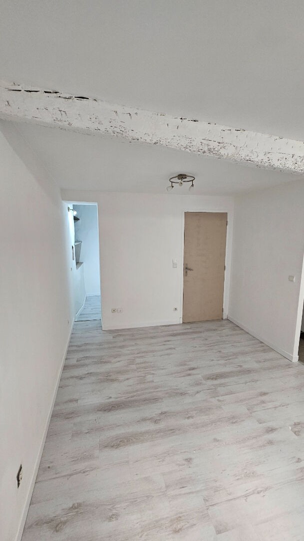 Vente Appartement à le Luc 2 pièces