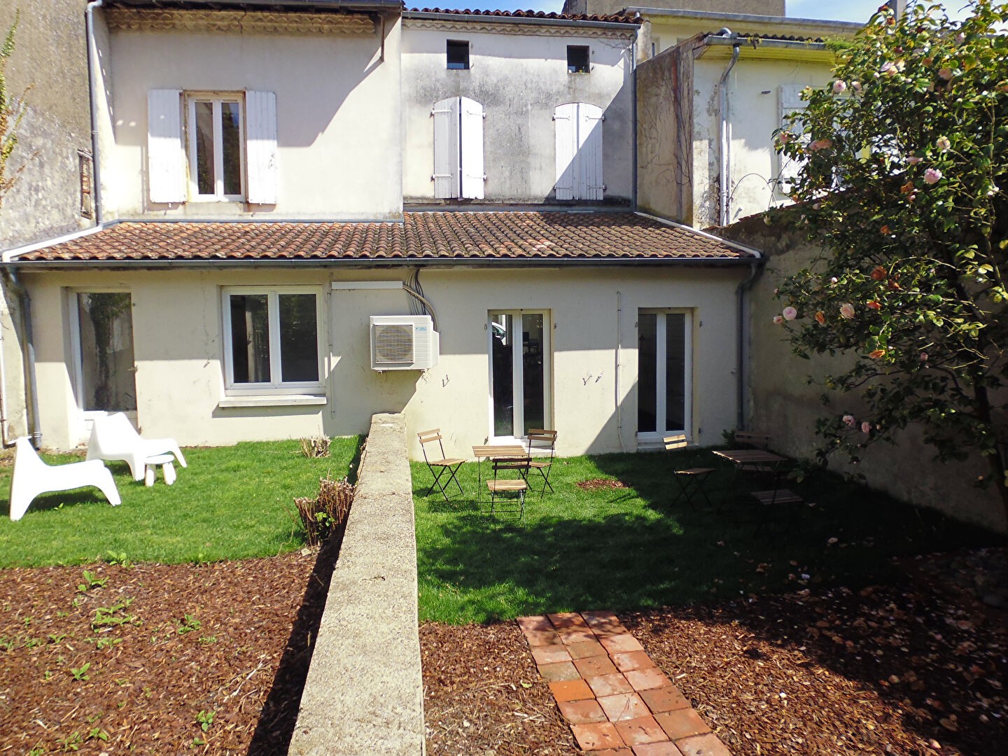 Location Garage / Parking à Aire-sur-l'Adour 0 pièce