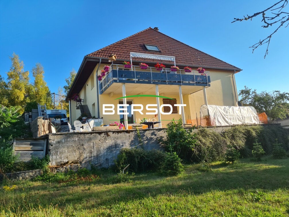 Vente Maison à Pontarlier 9 pièces