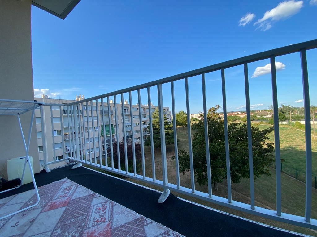 Vente Appartement à Bron 4 pièces