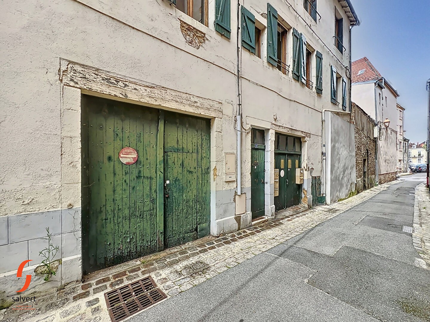 Vente Bureau / Commerce à Montluçon 17 pièces