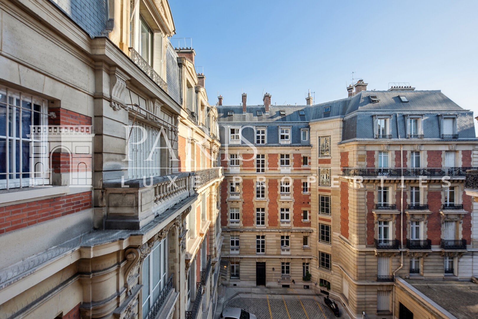 Vente Appartement à Paris Batignolles-Monceaux 17e arrondissement 3 pièces