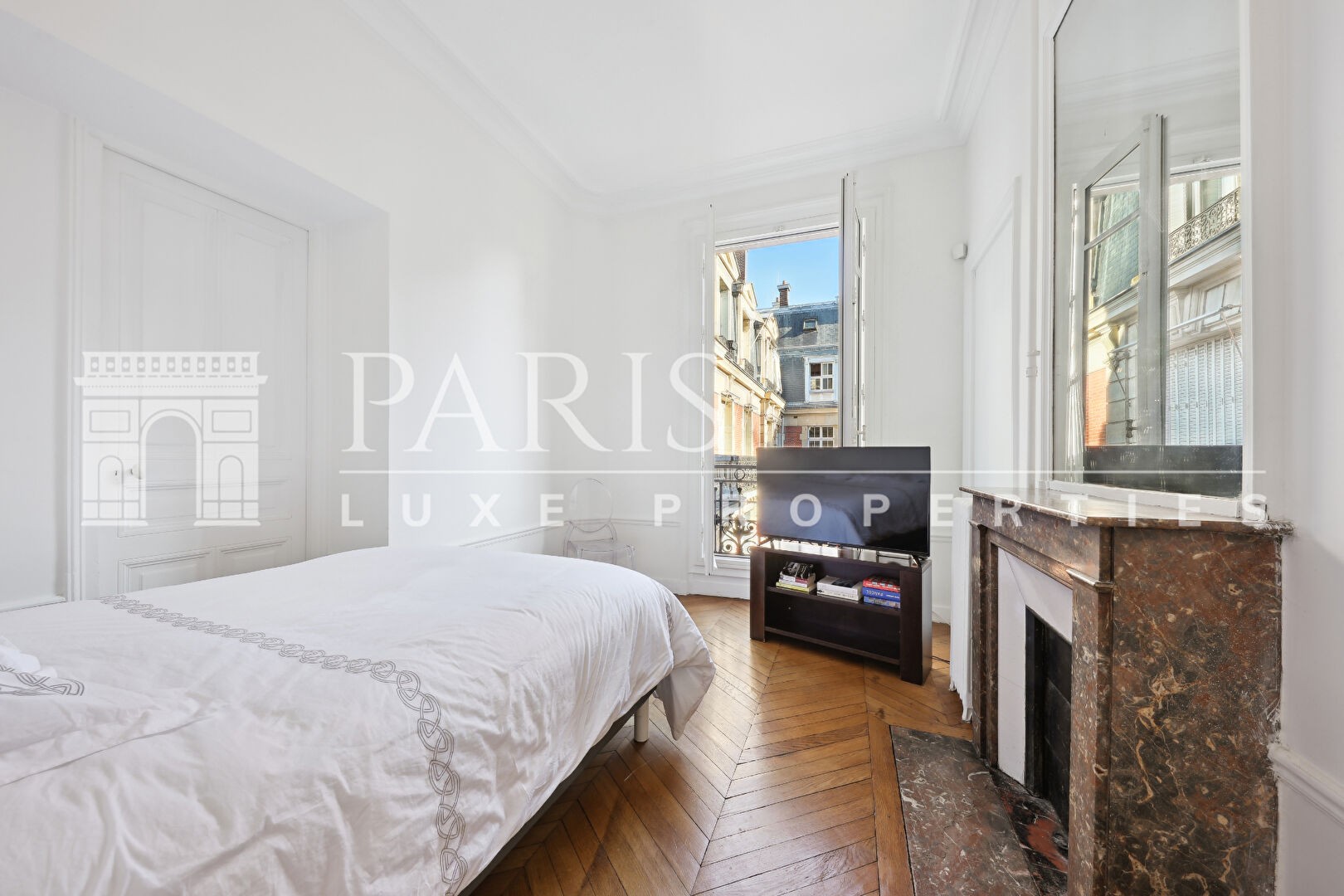 Vente Appartement à Paris Batignolles-Monceaux 17e arrondissement 3 pièces