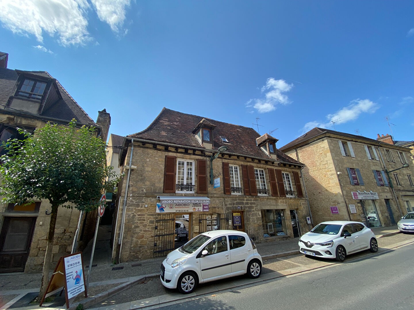 Vente Bureau / Commerce à Sarlat-la-Canéda 9 pièces