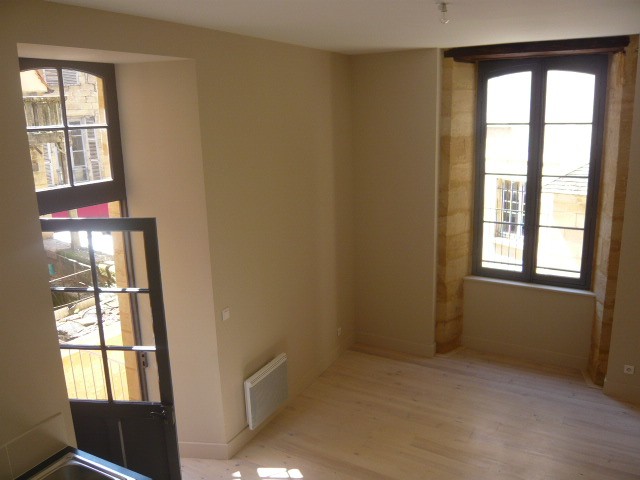 Vente Appartement à Sarlat-la-Canéda 4 pièces