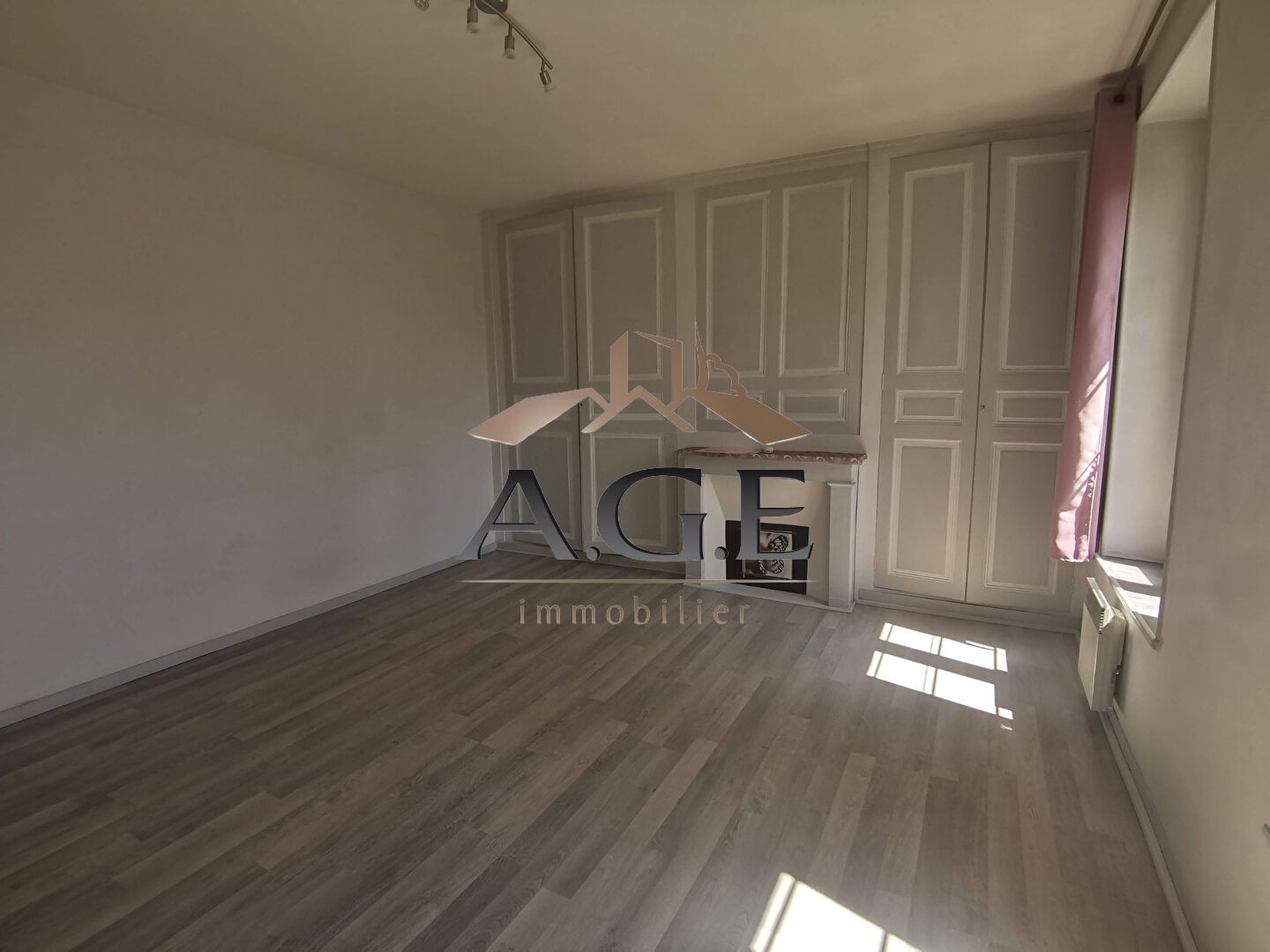 Location Appartement à Nogent-le-Roi 2 pièces