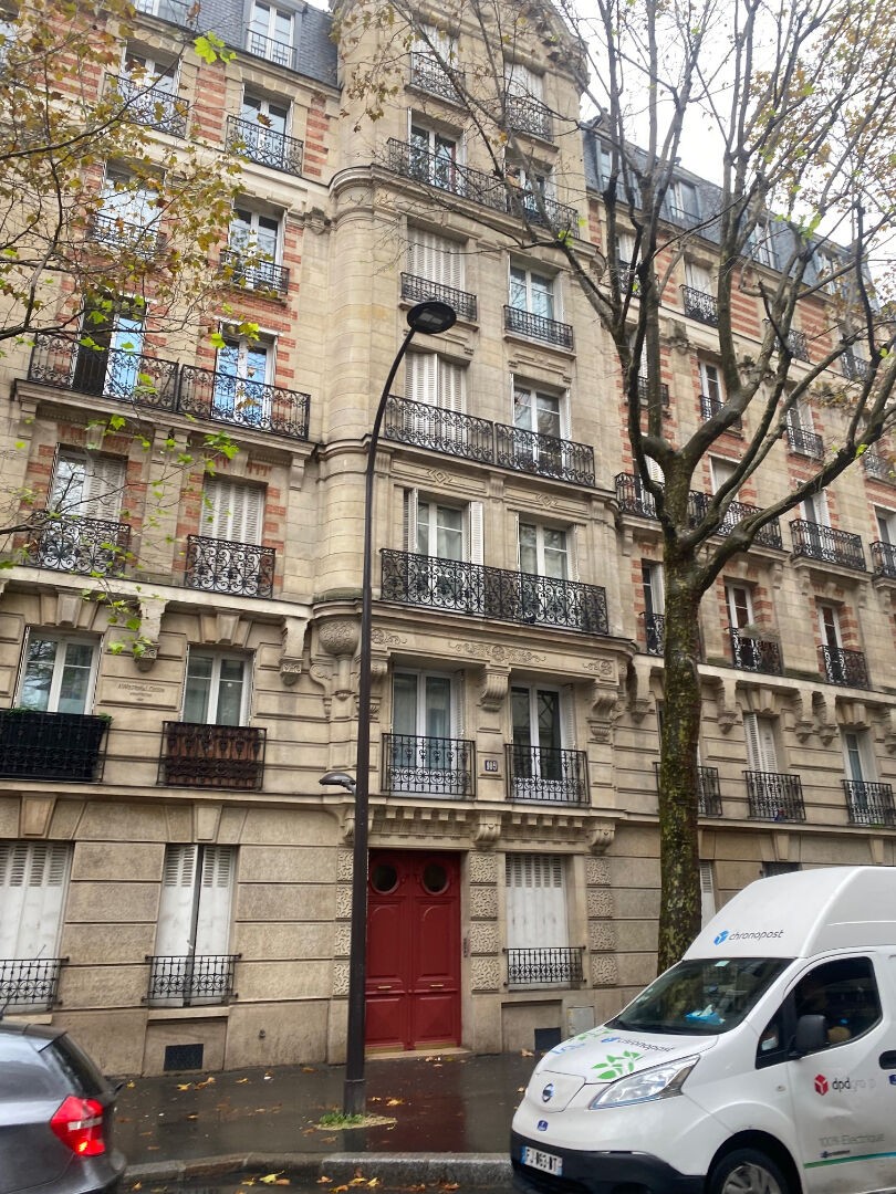 Vente Appartement à Paris Buttes-Chaumont 19e arrondissement 2 pièces