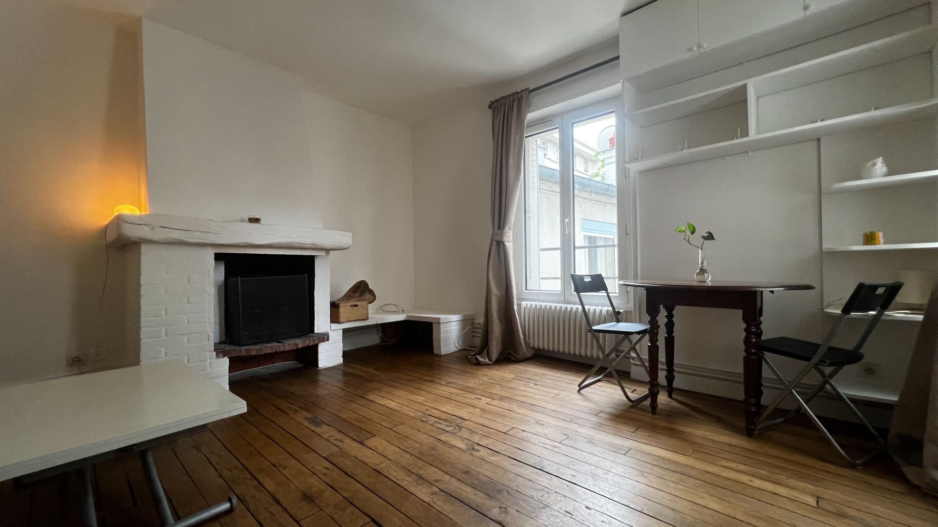 Location Appartement à Paris Buttes-Chaumont 19e arrondissement 2 pièces