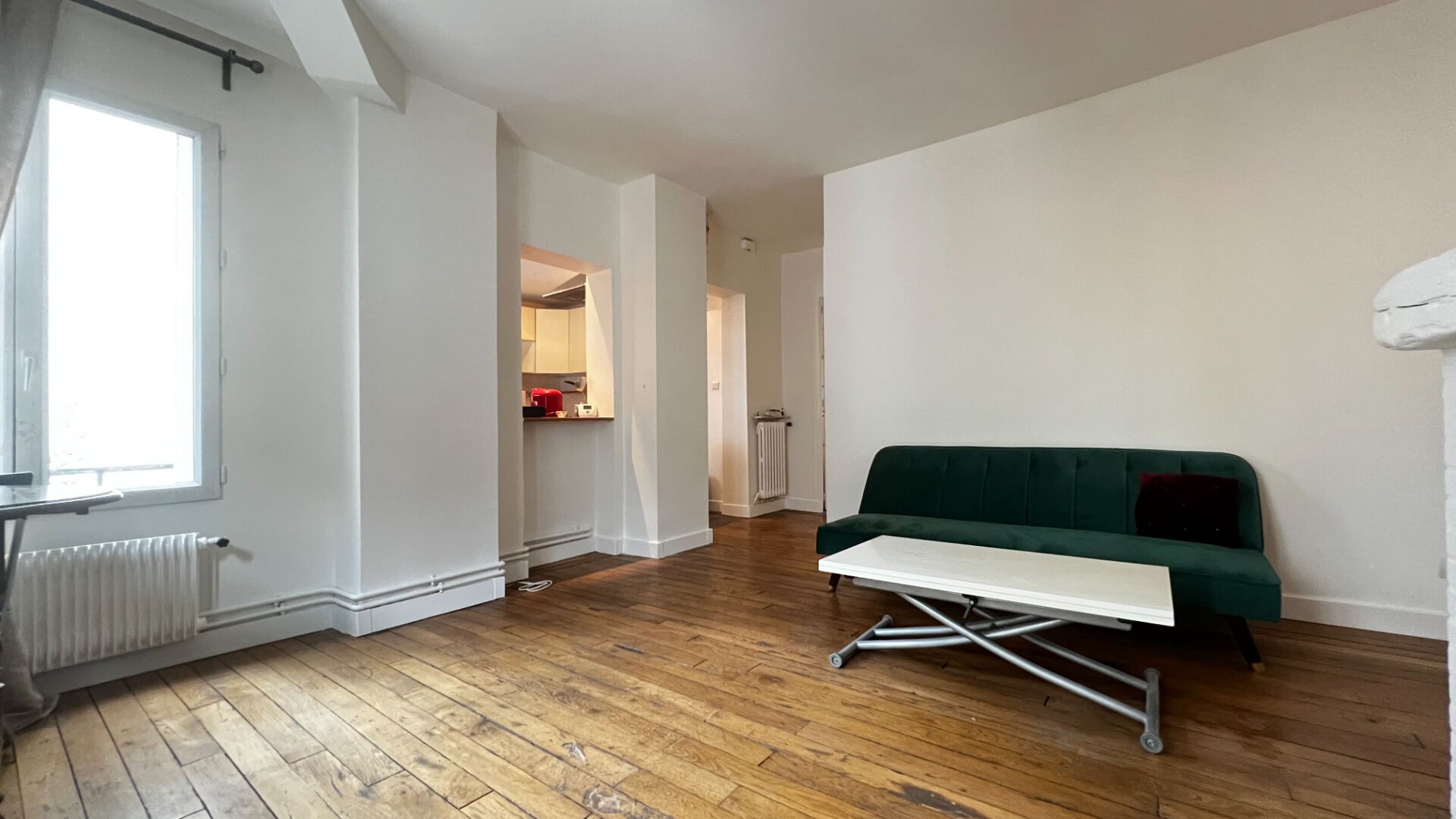 Location Appartement à Paris Buttes-Chaumont 19e arrondissement 2 pièces