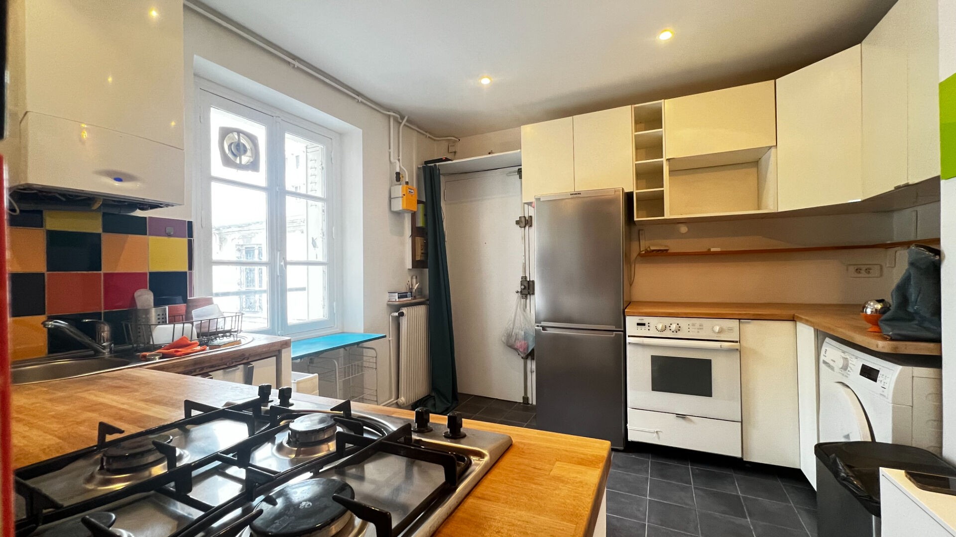 Location Appartement à Paris Buttes-Chaumont 19e arrondissement 2 pièces