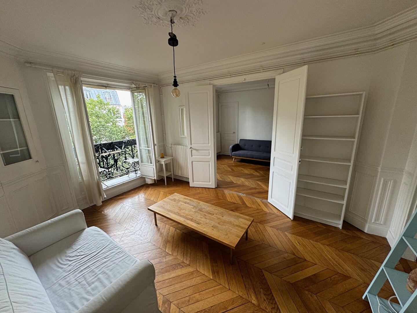 Vente Appartement à Paris Buttes-Chaumont 19e arrondissement 4 pièces