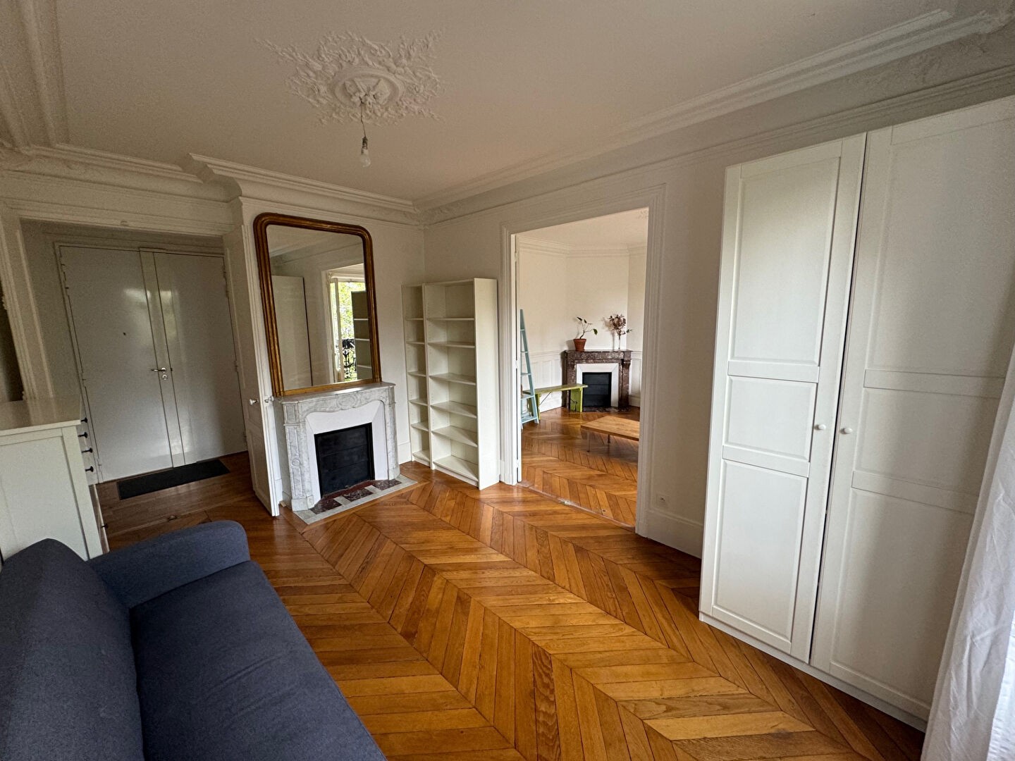 Vente Appartement à Paris Buttes-Chaumont 19e arrondissement 4 pièces