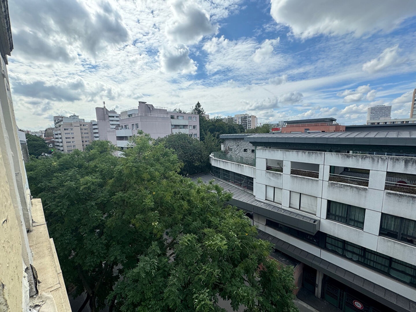 Vente Appartement à Paris Buttes-Chaumont 19e arrondissement 2 pièces