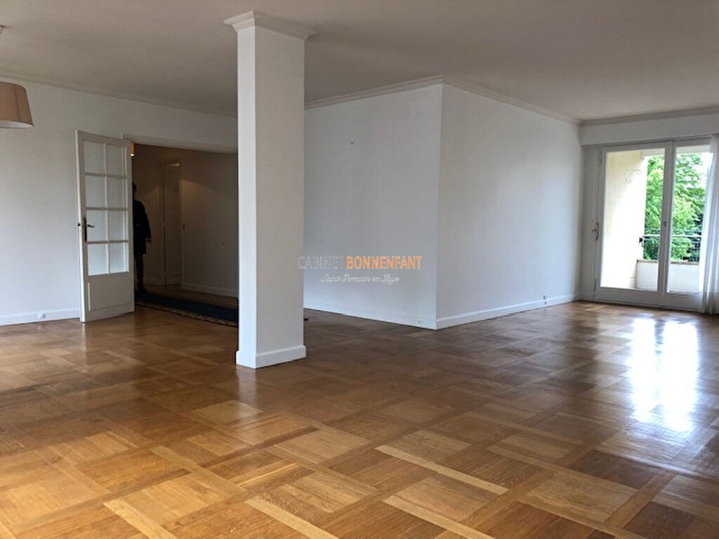 Location Appartement à Saint-Germain-en-Laye 7 pièces