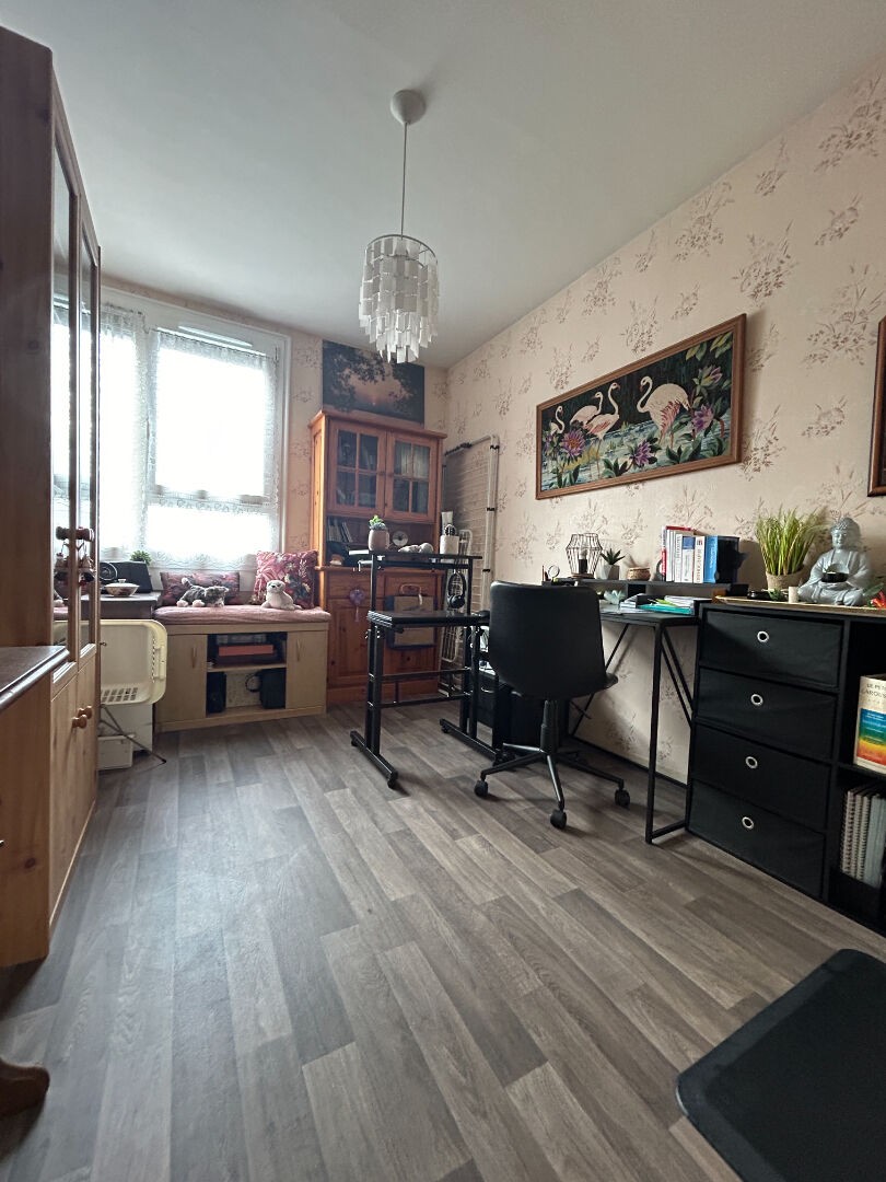 Vente Appartement à Saint-Jean-de-la-Ruelle 3 pièces