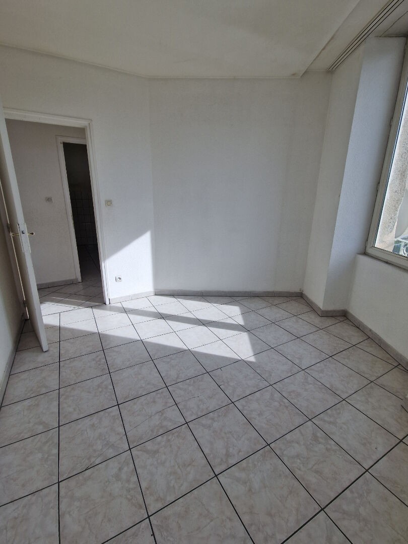 Location Appartement à Saint-Étienne 3 pièces