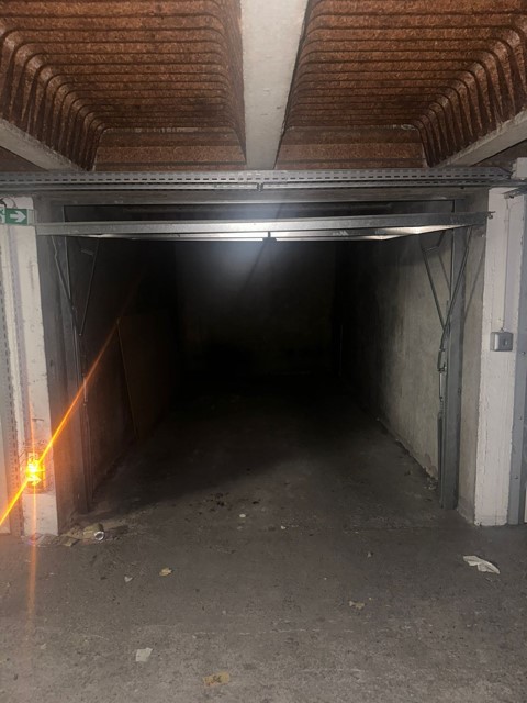 Location Garage / Parking à Paris Butte-Montmartre 18e arrondissement 0 pièce