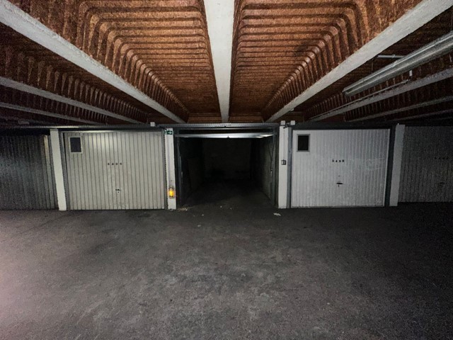 Location Garage / Parking à Paris Butte-Montmartre 18e arrondissement 0 pièce