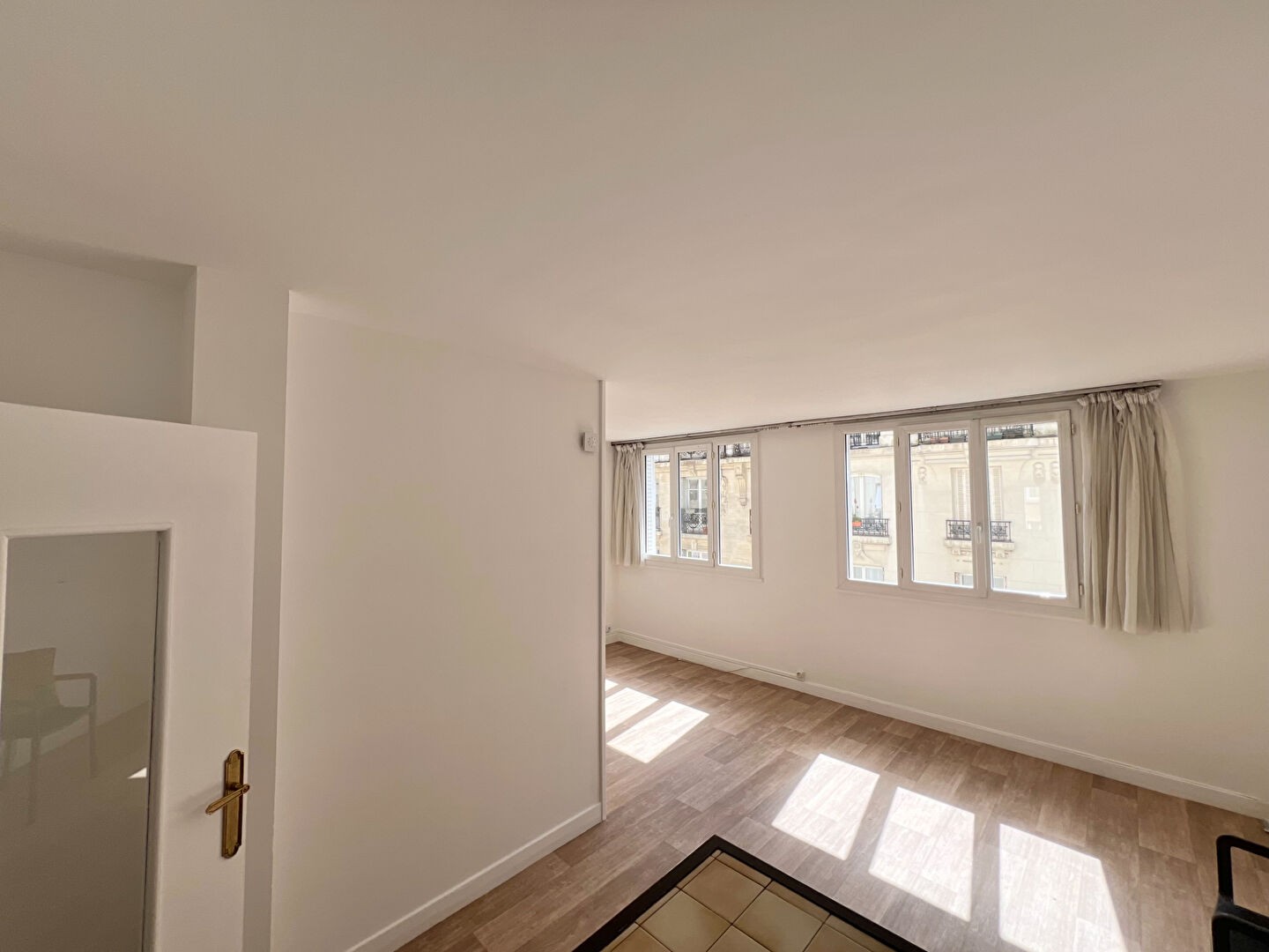 Vente Appartement à Paris Butte-Montmartre 18e arrondissement 3 pièces