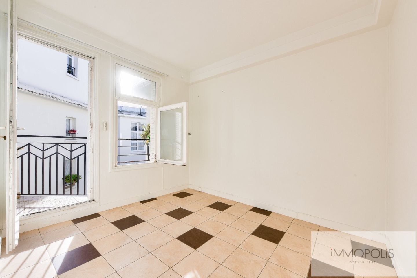 Vente Appartement à Paris Butte-Montmartre 18e arrondissement 4 pièces