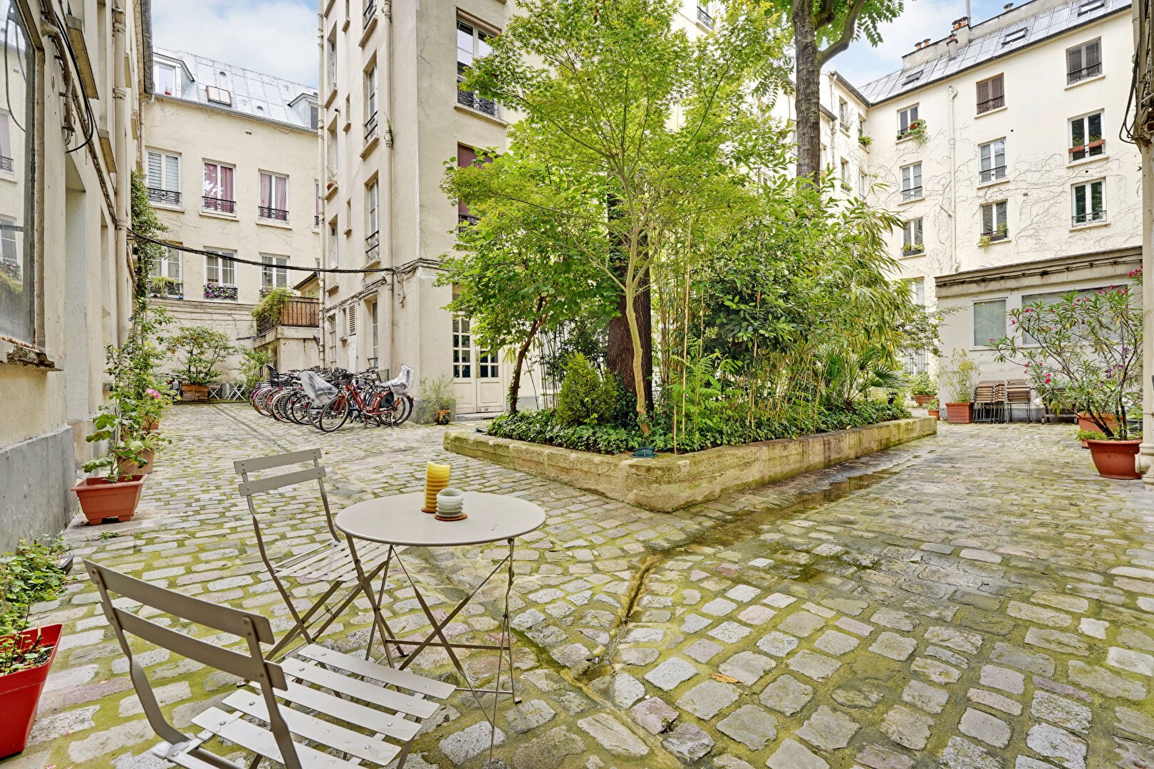 Vente Appartement à Paris Entrepôt 10e arrondissement 2 pièces