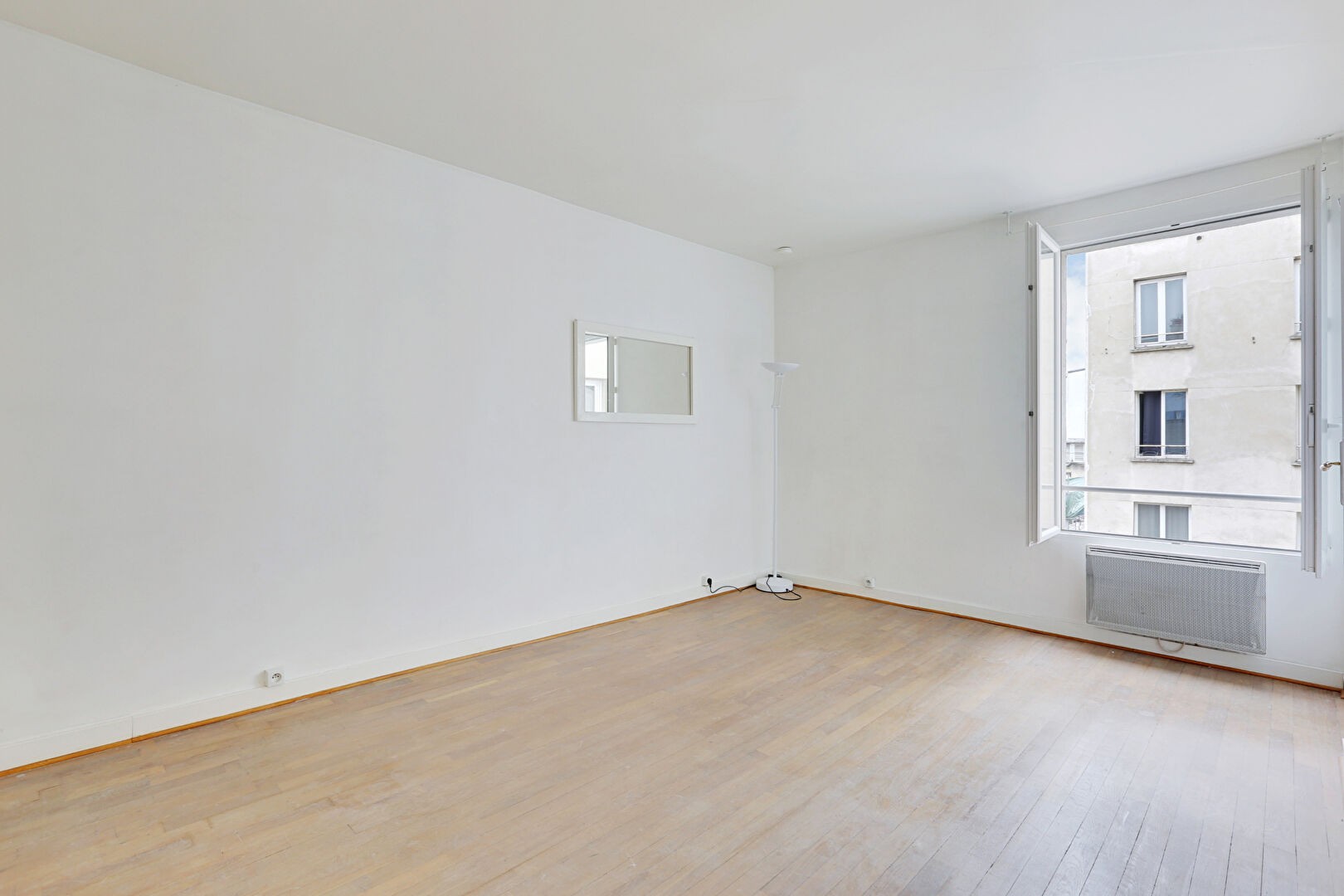 Vente Appartement à Paris Entrepôt 10e arrondissement 2 pièces