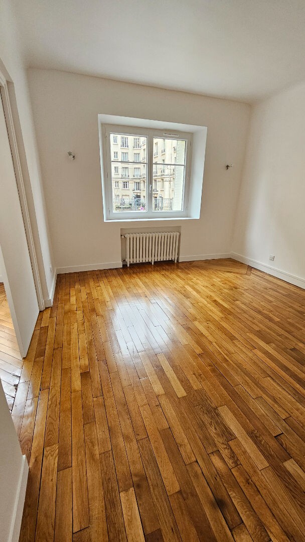 Location Appartement à Paris Batignolles-Monceaux 17e arrondissement 3 pièces