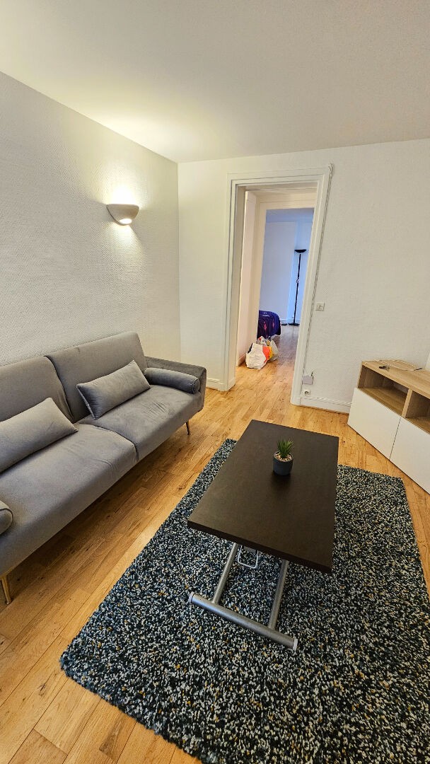 Location Appartement à Paris Butte-Montmartre 18e arrondissement 2 pièces